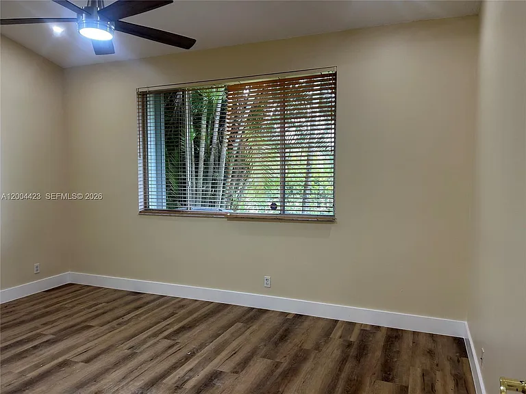 15851 SW 10th St #15851 — Photo 9