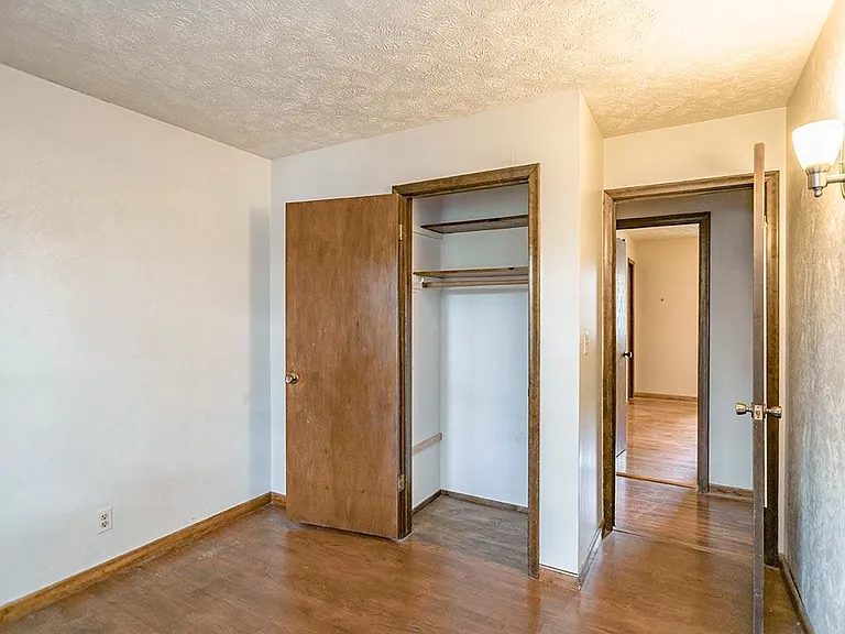 4010 Teri Ln — Photo 13