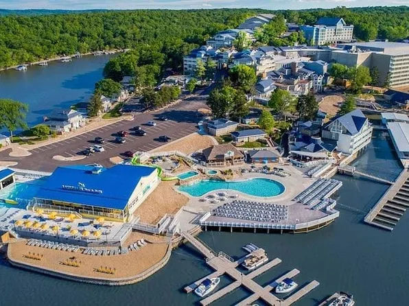 91 Moongate Dr, Osage Beach, MO 65065