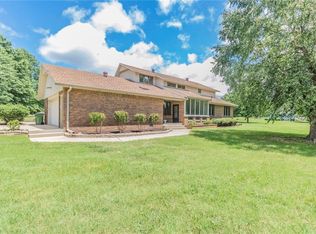 101 S Ruth Ln, Rogers, AR 72756