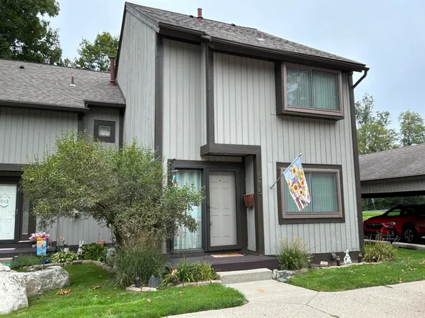 515 Victoria Sq, Brighton, MI 48116