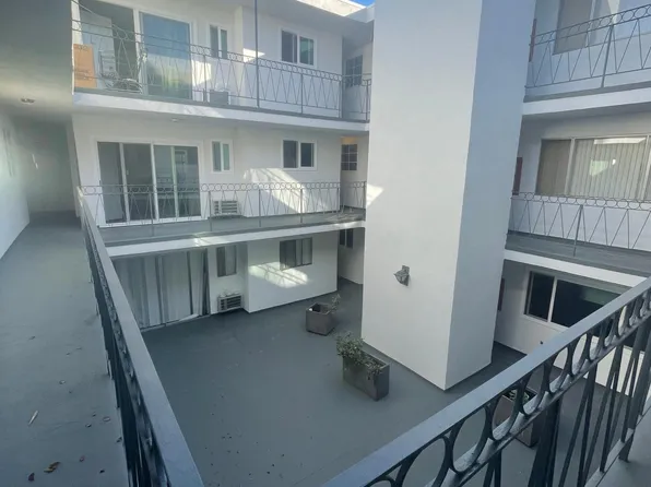 7705 Hampton Ave, 7705 Hampton Ave #2B-1Ba, Los Angeles, CA 90046