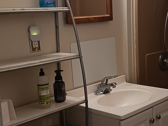 Bath...new sink and faucet