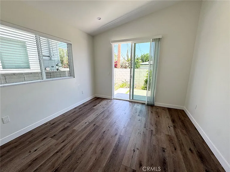 1623 W 255th St — Photo 9