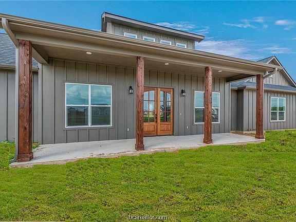 3rd image of 5285 Hammond Cir