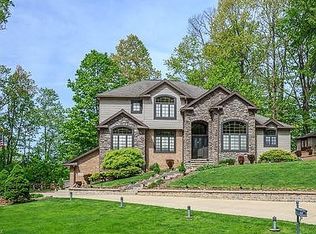 4750 Figgie Dr, Willoughby, OH