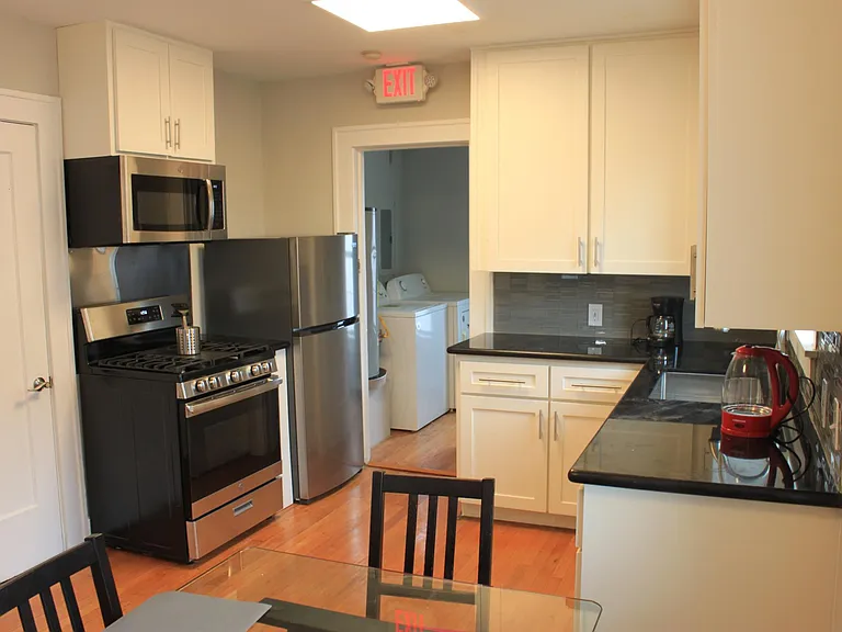 4720 Crawford St #2 — Photo 11