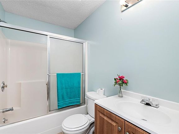 5th image of 6535 N Edison Ave