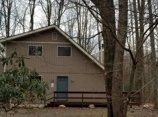 5521 Cornflower Ct, Pocono Pines, PA