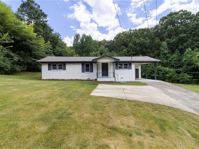 407 Blackberry Ln SE, Lindale, GA, 30147