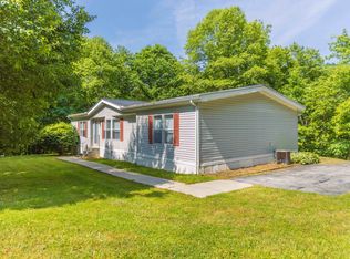 67 Orphia Lewis Rd, Hinkle, KY 40953