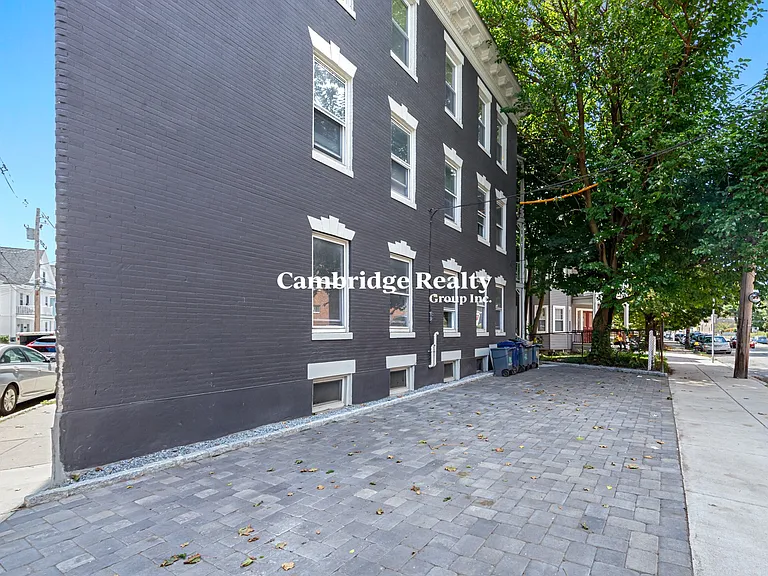 44 Brackett St #3T — Photo 26