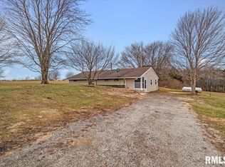 3545 Smith Rd, PLEASANT PLAINS, IL 62677