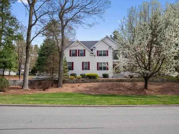 54 Wagon Rd, Walpole, MA 02081