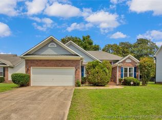 4800 Deer Lakes Rd, Fayetteville, NC 28311