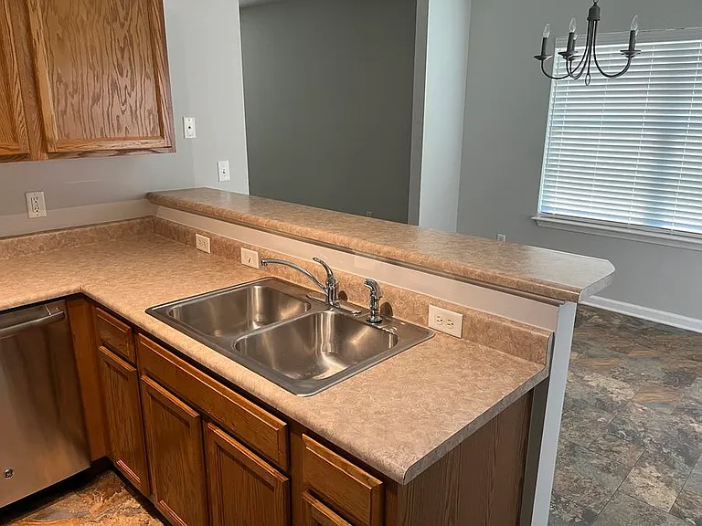 242 Highland Golf Dr — Photo 3