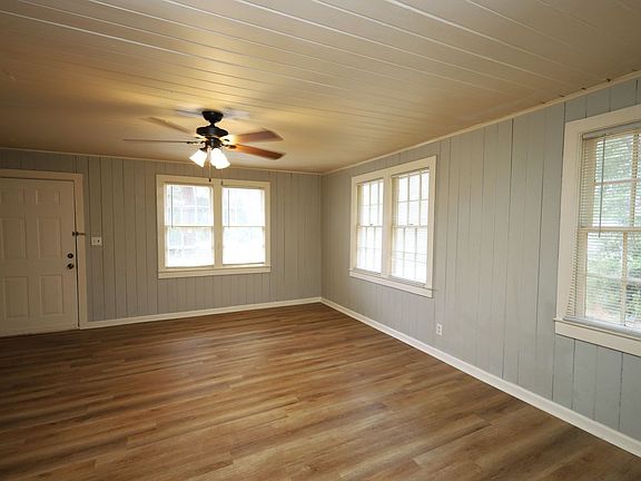 2nd image of 501 Charlton St
