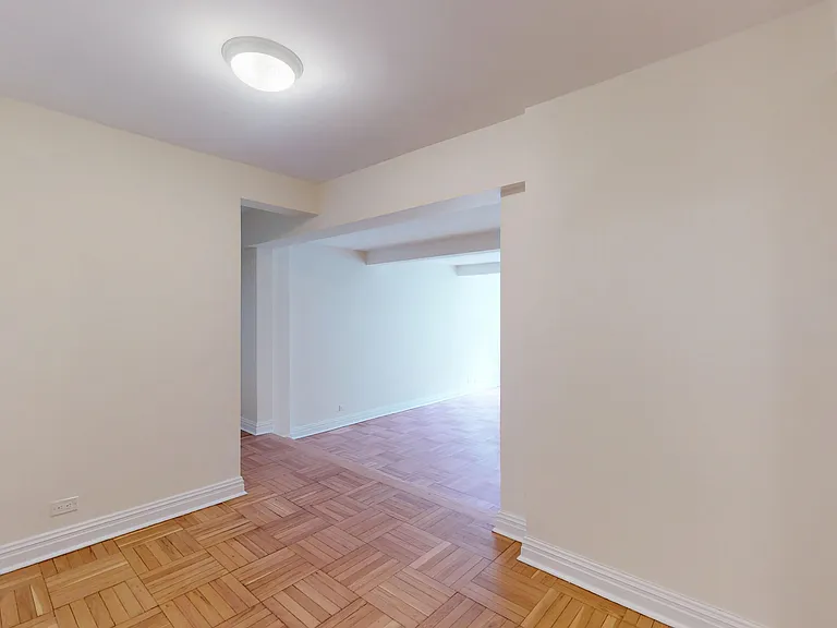 141 E 56th St #3C — Photo 8