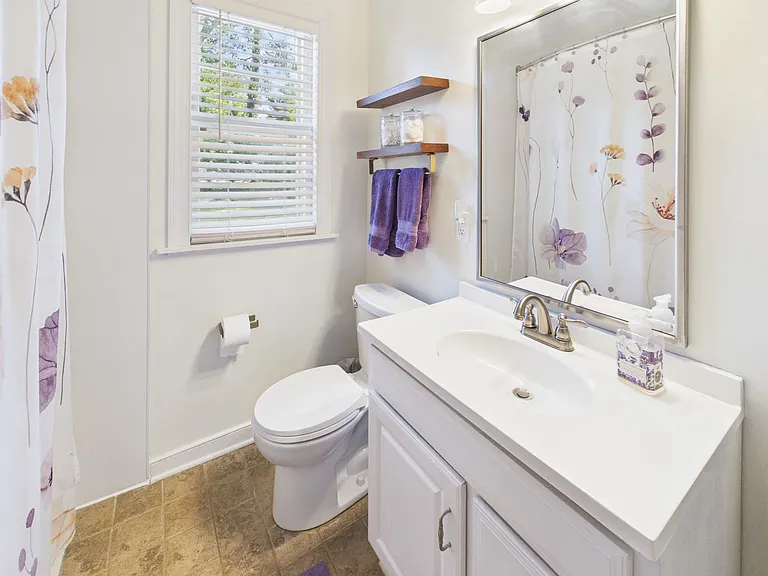 8808 Michaux Ln — Photo 24