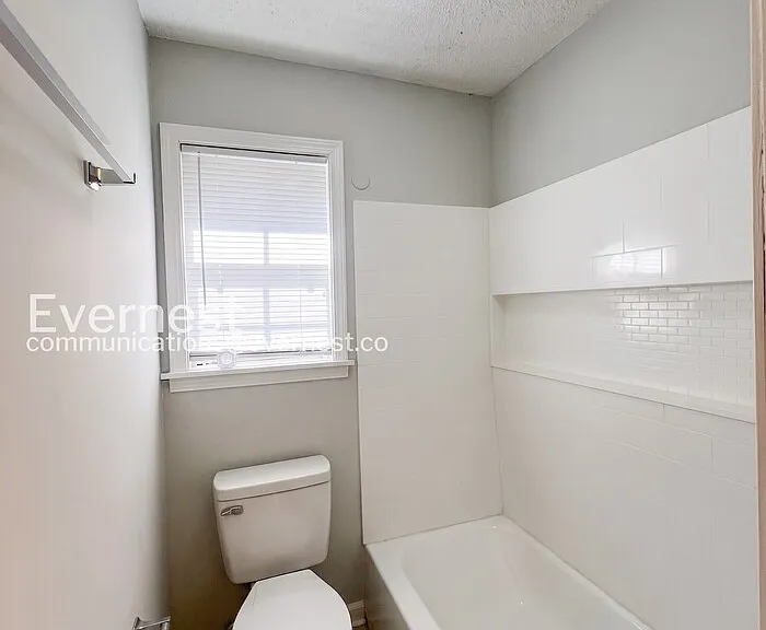 6420 Forestgate Rd — Photo 10