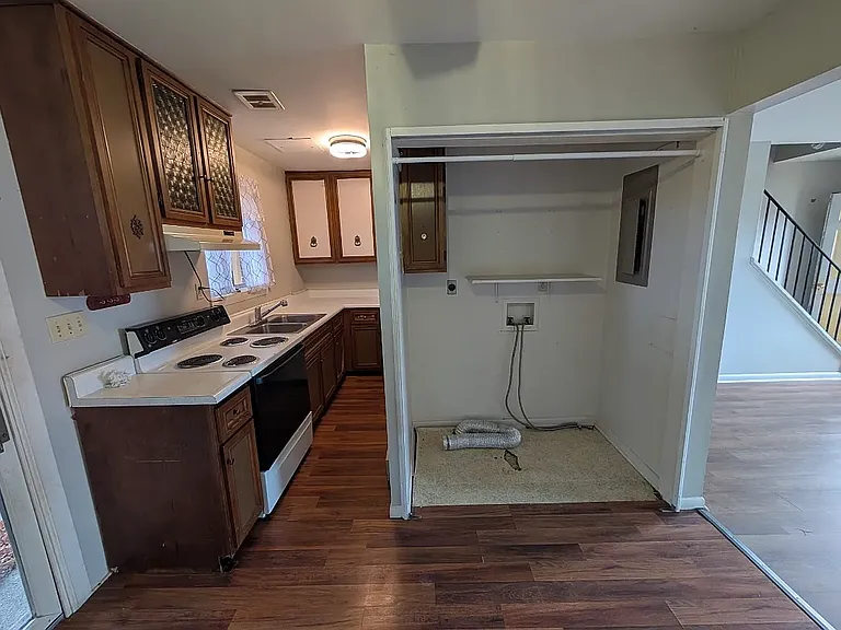 302 Musser Ave #D — Photo 2