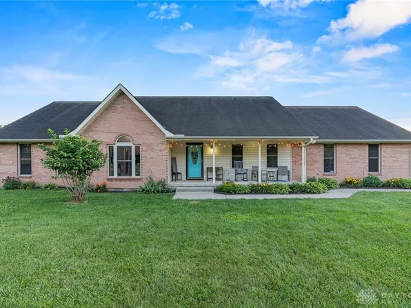 2041 S Tecumseh Rd, Springfield, OH 45502