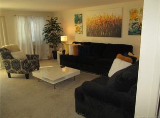 7 Padanaram Rd UNIT 36, Danbury, CT 06810