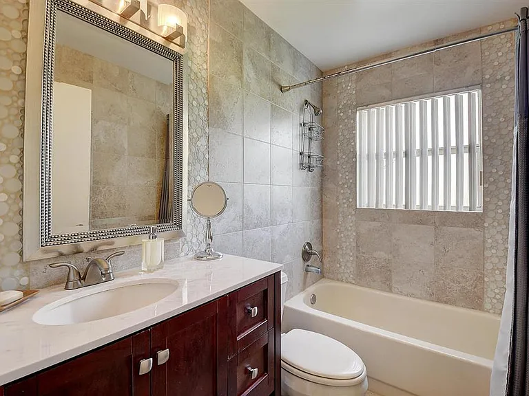 9565 El Clair Ranch Rd — Photo 13