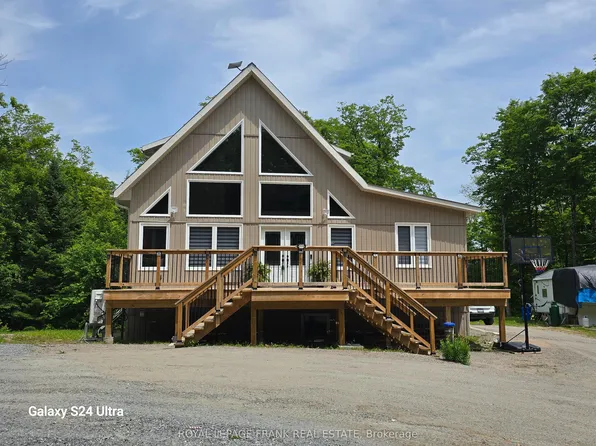 1097 Cheddar Rd, Highlands East, ON K0L 1C0
