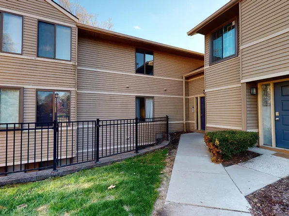 300 Briarcrest Dr, Ann Arbor, MI 48104