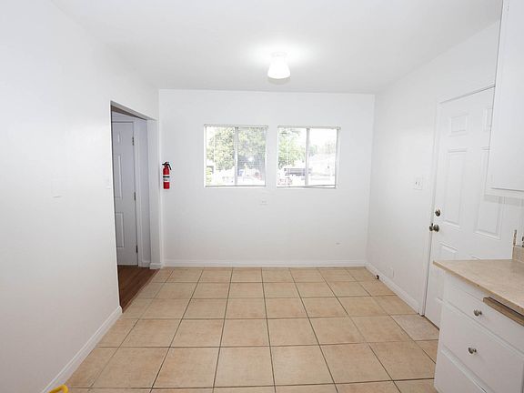 3rd image of 14410 Ibbetson Ave