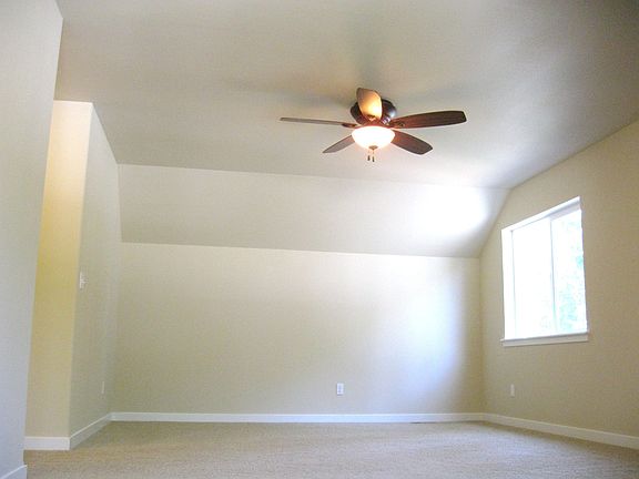 2nd image of 3029 31st Ln NE