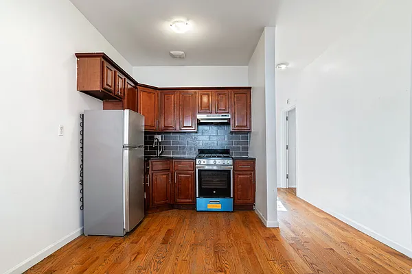 Rented by Compass | media 4