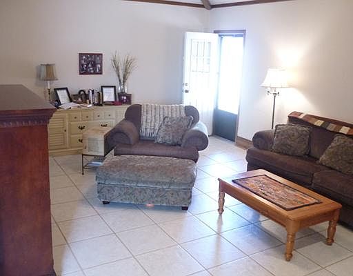Vaulted ceiling & Wood stove