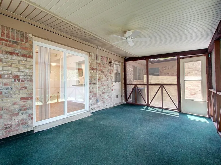 8516 Hathaway Dr #2 — Photo 17