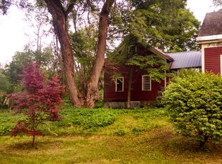 3 Bates Rd, Cummington, MA 01026