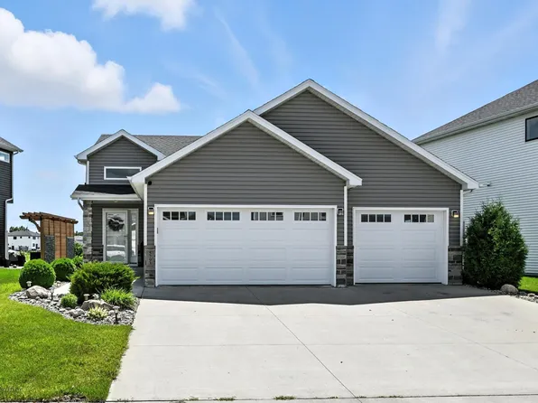 5793 Deb Dr W, West Fargo, ND 58078