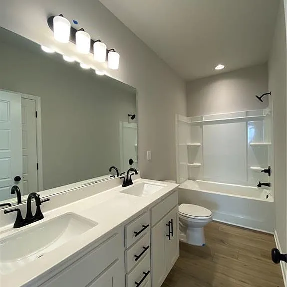 5037 Silver Fox Trl — Photo 28