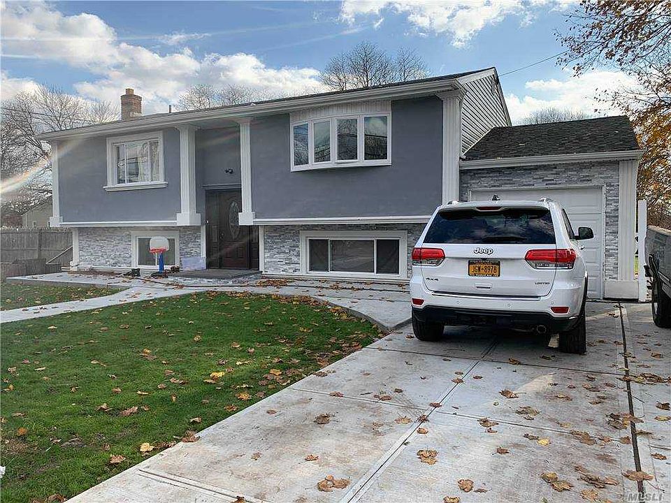 1st image of 126 Garden City Ave