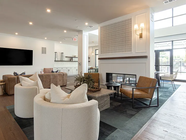 Luxe 360 on Centerpointe — Photo 36