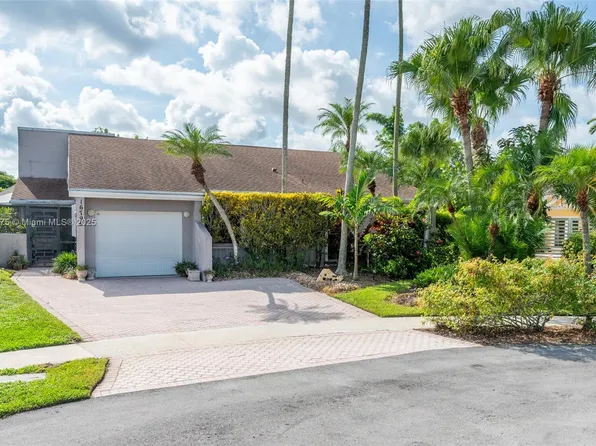 16796 Royal Poinciana Dr, Fort Lauderdale, FL 33326