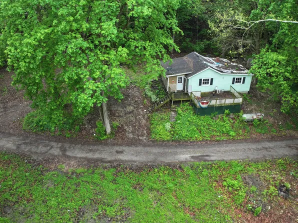 2426 W Gleitze Dr, Logansport, IN 46947