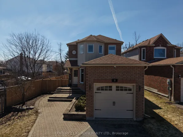 9 Laidlaw Dr N, Barrie, ON L4N 7S1