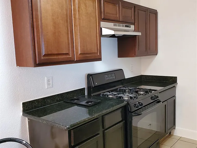 5319 Cherie Crest Ct — Photo 9