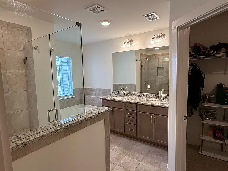 5318 Radford Loop — Photo 15