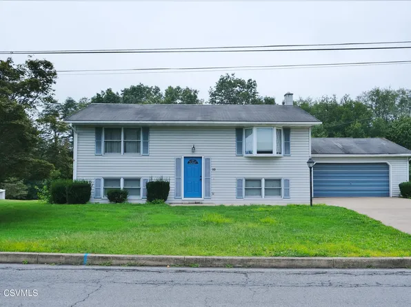 10 Woodside Dr, Milton, PA 17847
