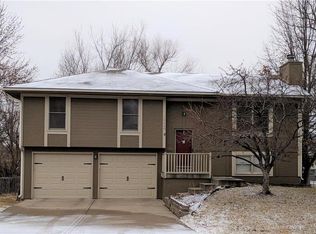 10420 N Baltimore Ave, Kansas City, MO 64155