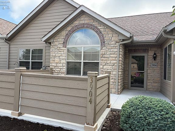 3rd image of 3904 Coventry Ln