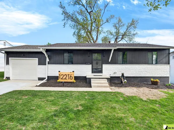 12216 C St, Omaha, NE 68144