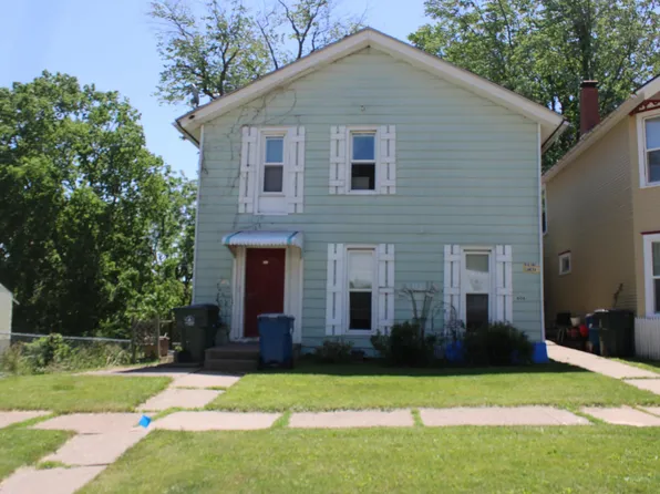 606 E 7th St, Muscatine, IA 52761